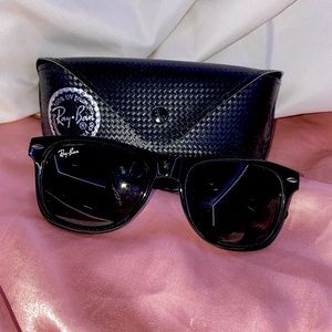 Rayban sunglasses and case
